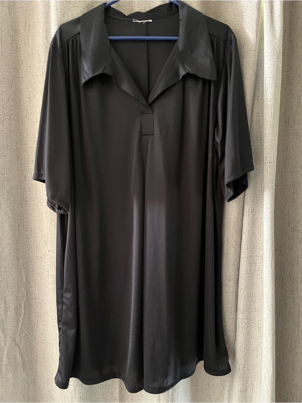 Women’s Black Satin-Look Short Sleeve Tunic Dress